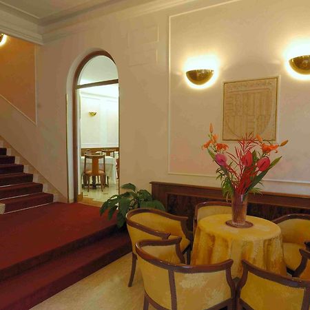 Zunica Ospitalita Dal 1880 Hotell Civitella Del Tronto Exteriör bild