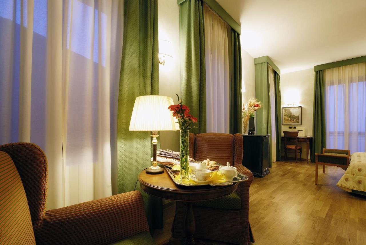Zunica Ospitalita Dal 1880 Hotell Civitella Del Tronto Exteriör bild