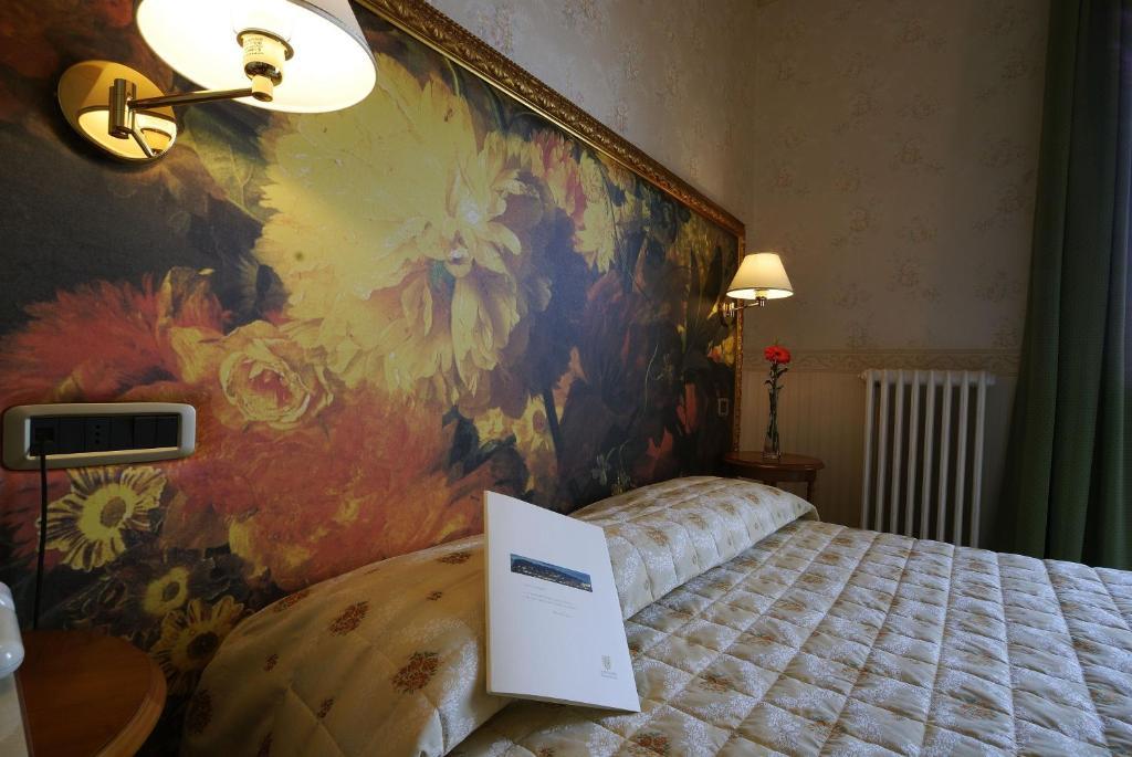 Zunica Ospitalita Dal 1880 Hotell Civitella Del Tronto Rum bild