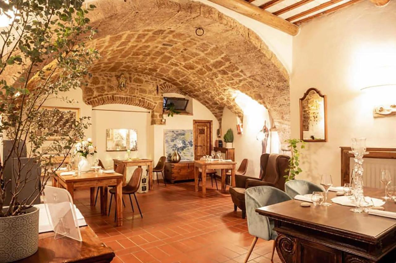 Zunica Ospitalita Dal 1880 Hotell Civitella Del Tronto Exteriör bild