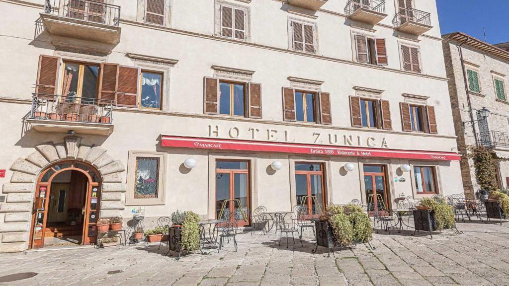Zunica Ospitalita Dal 1880 Hotell Civitella Del Tronto Exteriör bild
