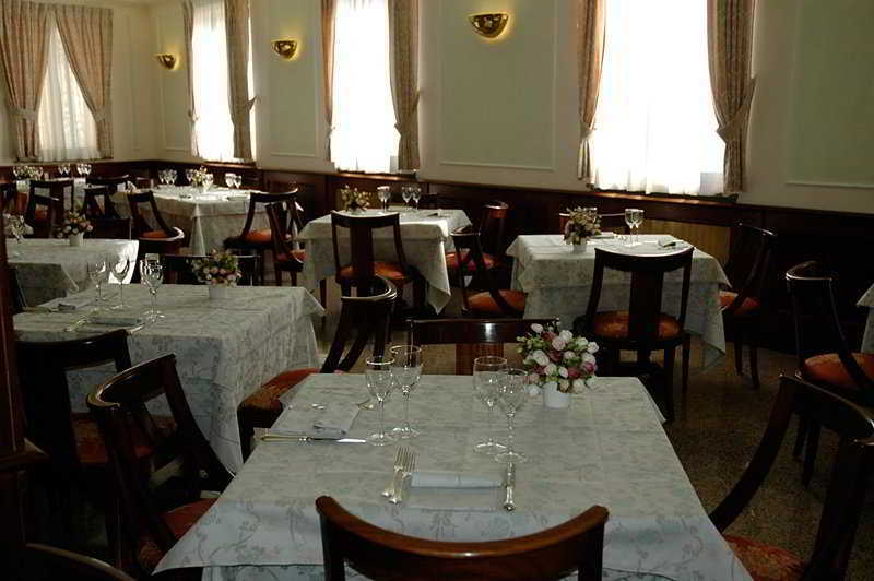 Zunica Ospitalita Dal 1880 Hotell Civitella Del Tronto Exteriör bild
